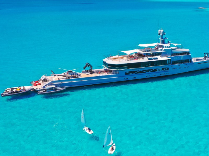 maldiviana yacht